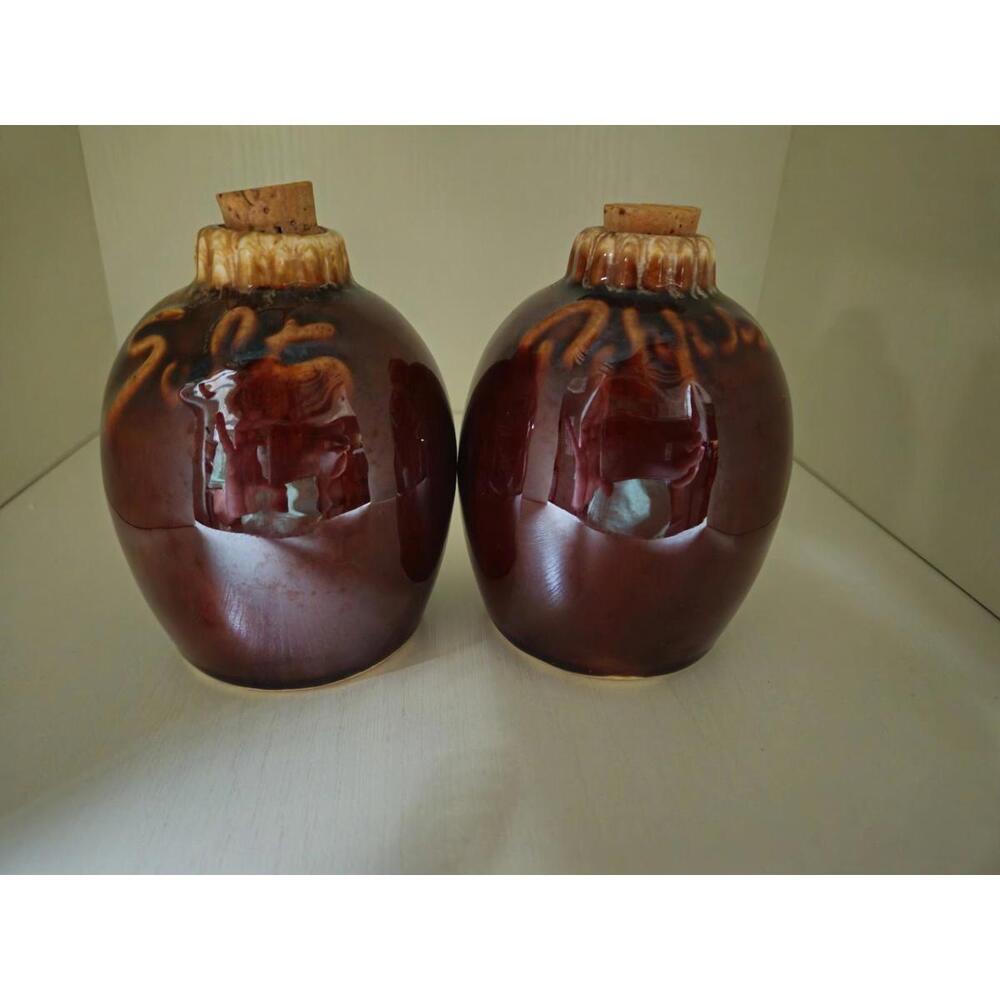 Vtg Hull Salt And Pepper Shakers Brown Drip With Corks Oven Proof USA Ceramic